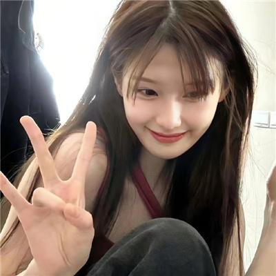 带剑女孩